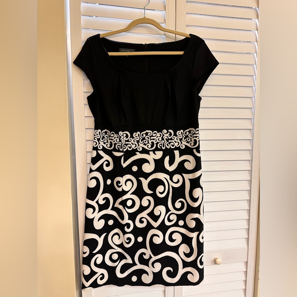 BLACK N WHITE DRESS LARGE POLYESTER